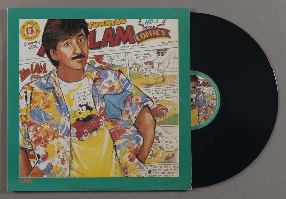 林子祥《10分12吋》黑胶唱片封套，12吋黑胶唱片从封套右侧滑出。